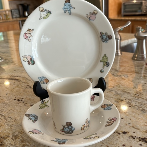 Fishs Eddy Child Plate Set - Picture 9 of 9